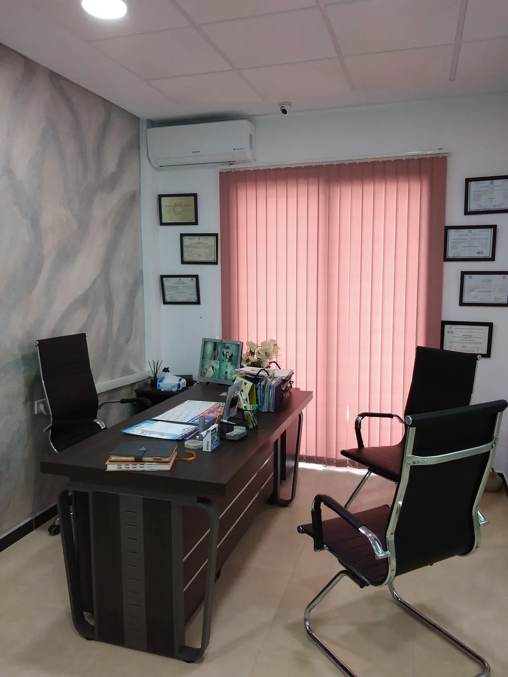 Bureau de consultation et diplômes